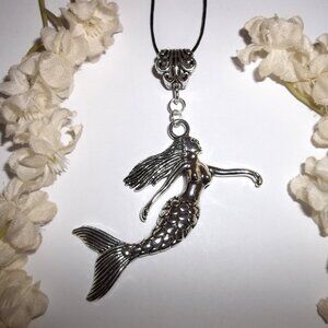 Mermaid Necklace Silver Statement Beach Ocean Theme Jewelry Pendant Charm D207